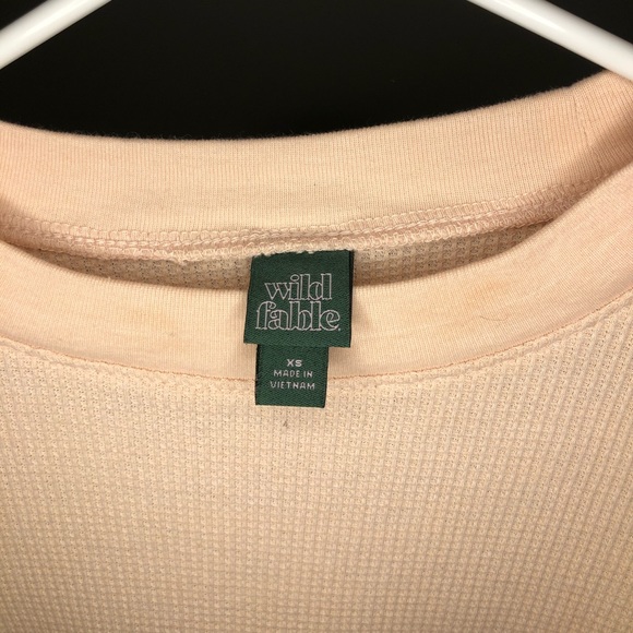 Coral Long Sleeve Crop Top - Picture 3 of 3